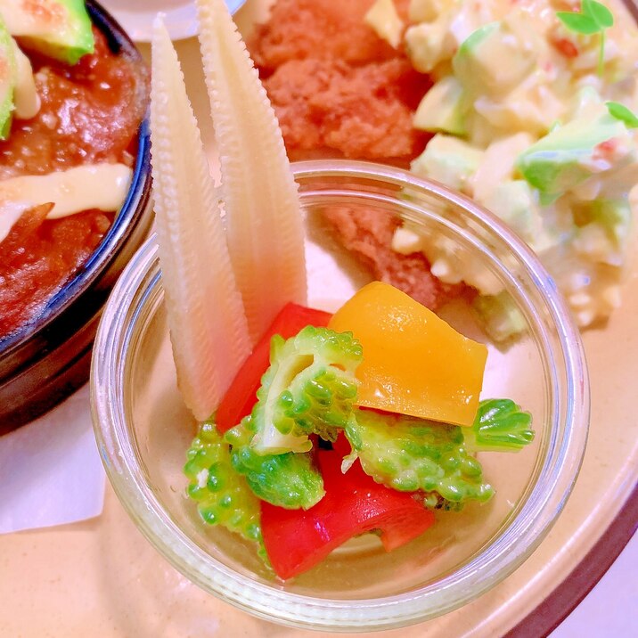 彩り野菜の簡単ピクルス